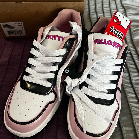 Hello Kitty Pink and Brown Sneakers - Brand new with tags, Women’s size 9 - Picture 2 of 7